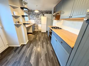 Photo 7- click for photo gallery